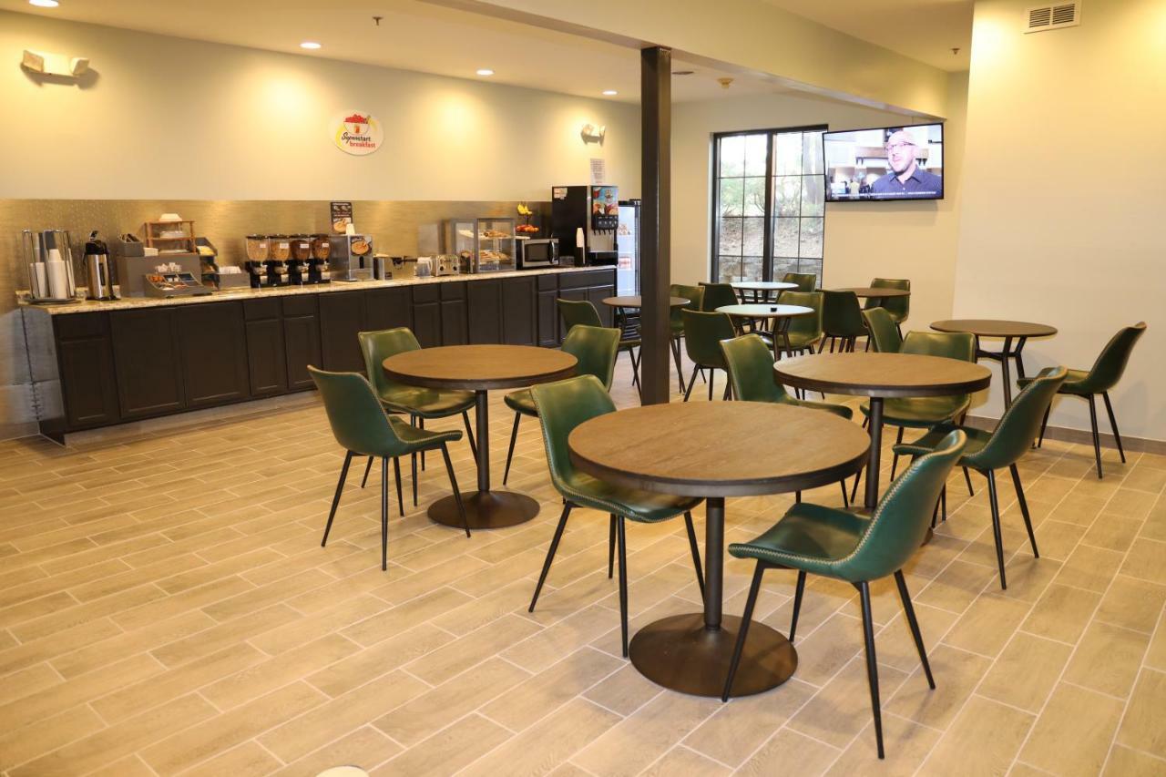 Super 8 By Wyndham High Point/Greensboro Exterior photo