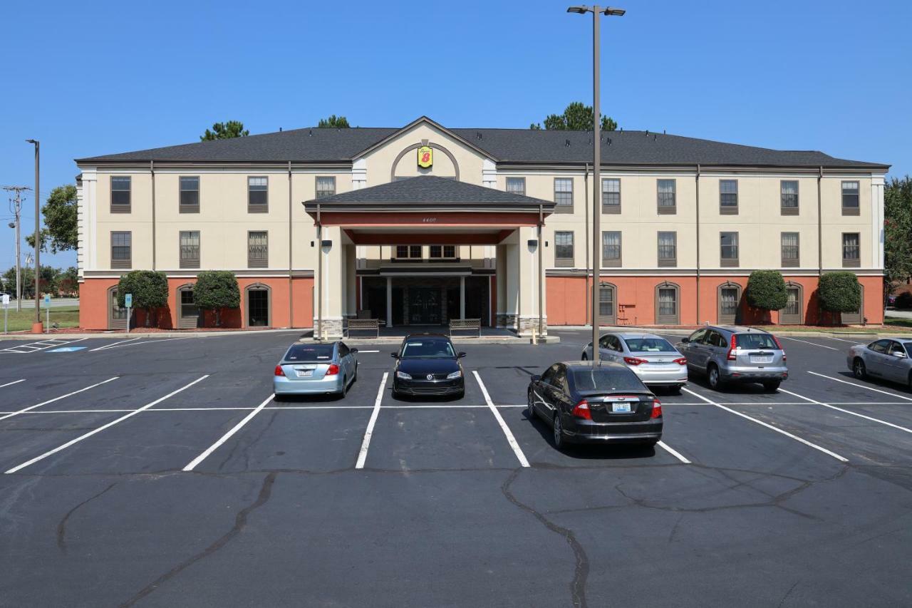 Super 8 By Wyndham High Point/Greensboro Exterior photo